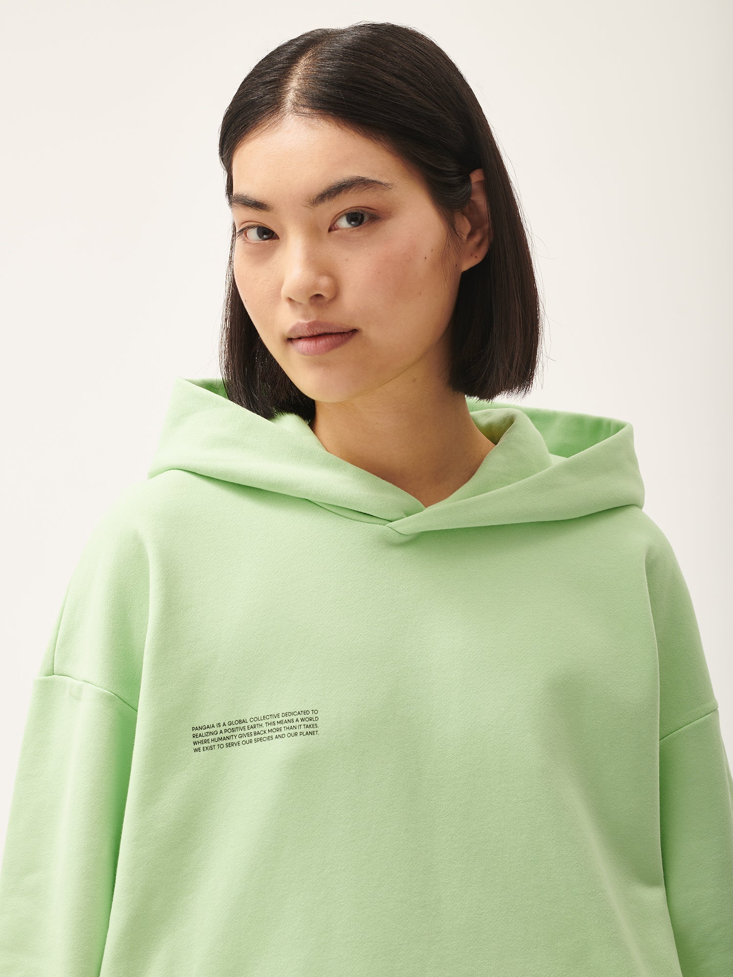 365_Hoodie_Fennel_Green_female-4