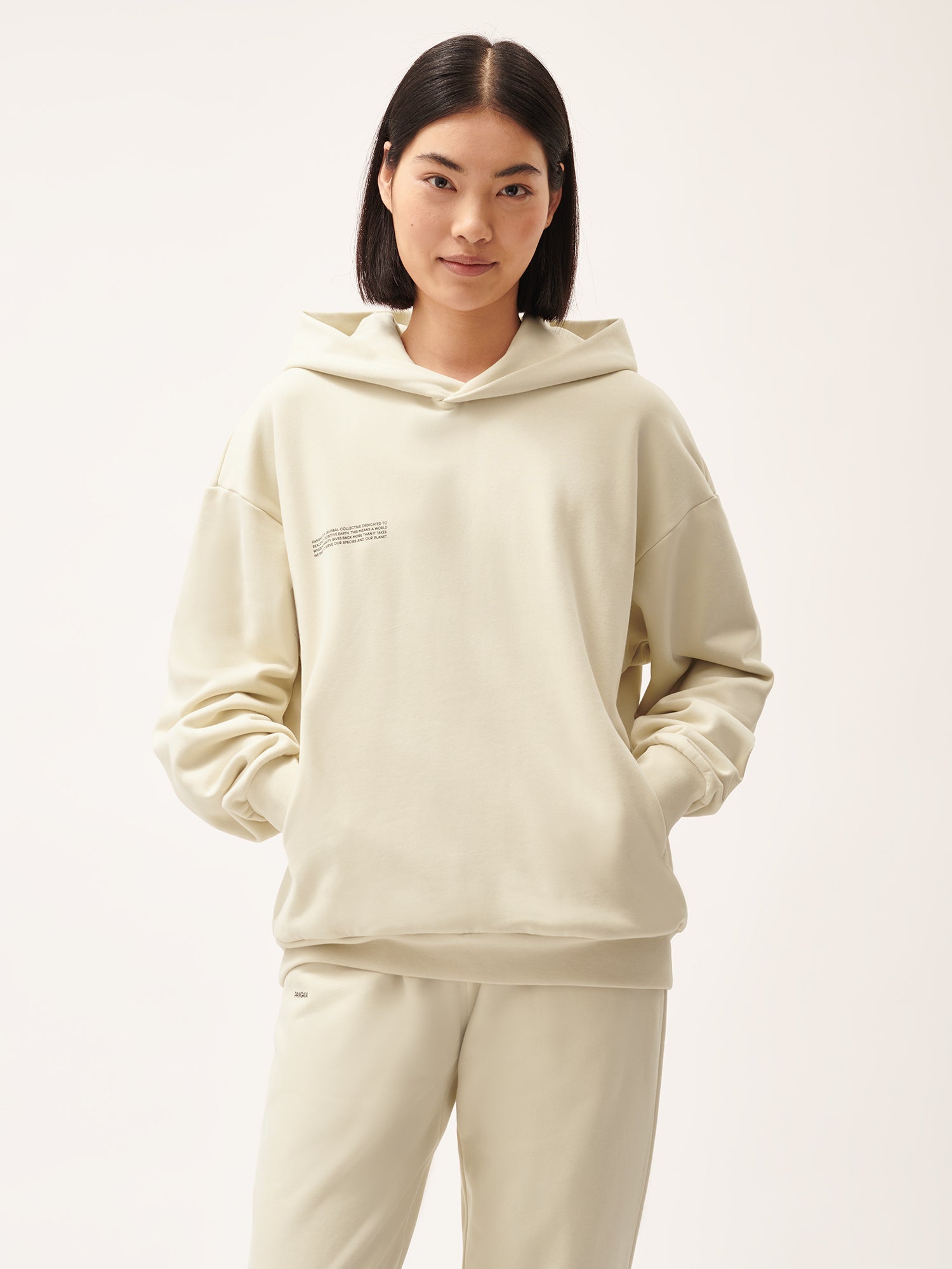  Analyzing image     365_Hoodie_Travertine_Beige_female-1