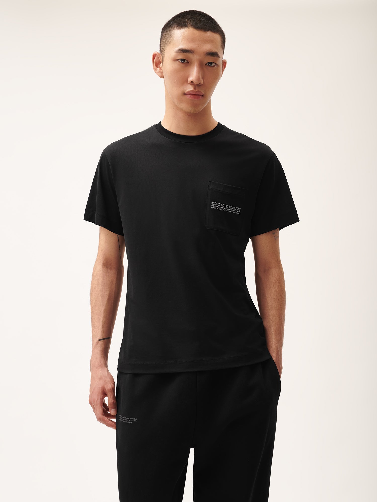 365_Lightweight_Pocket_T-Shirt_Black_Male-1