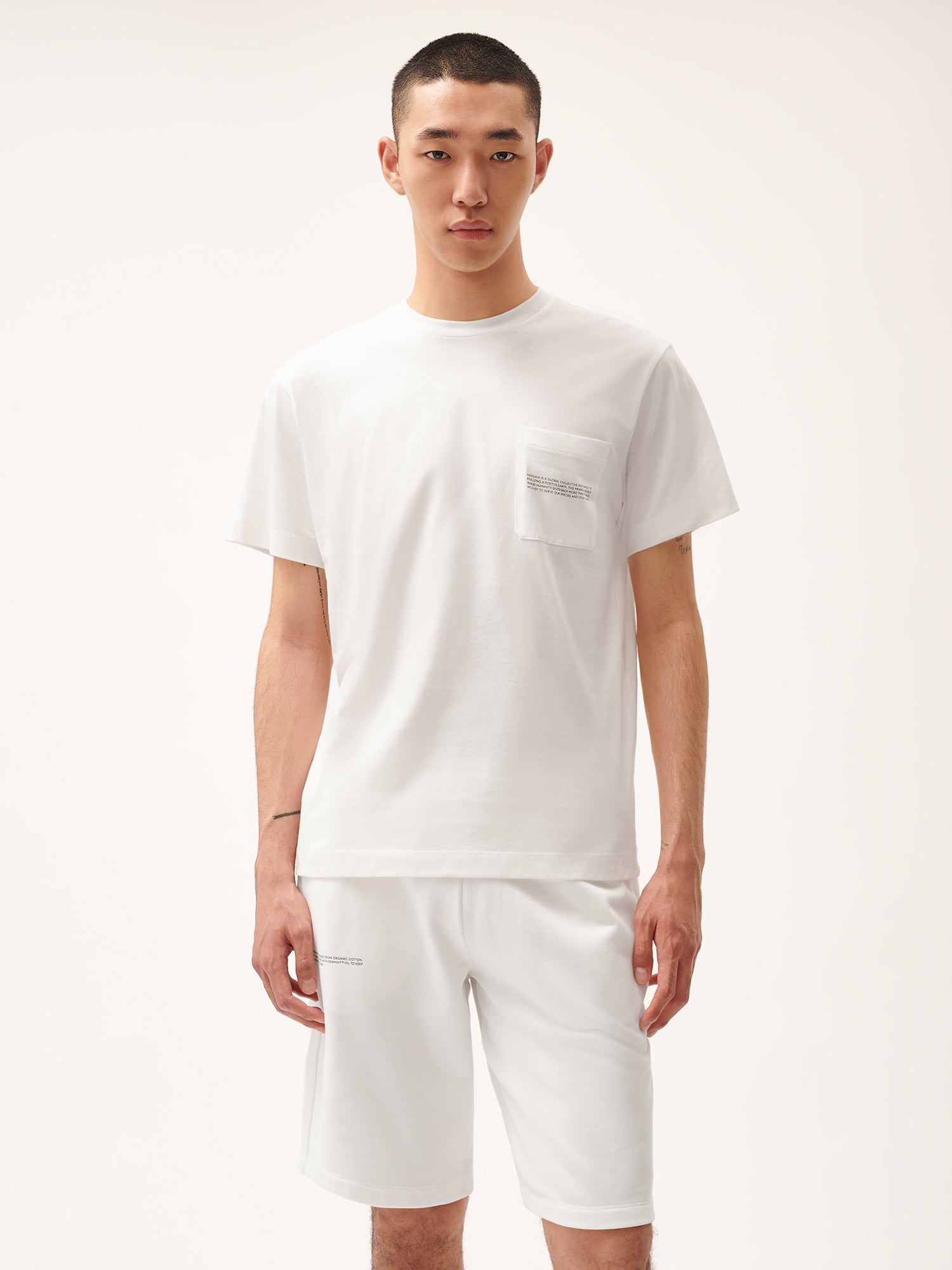 365_Lightweight_Pocket_T-Shirt_Off_White_male-2