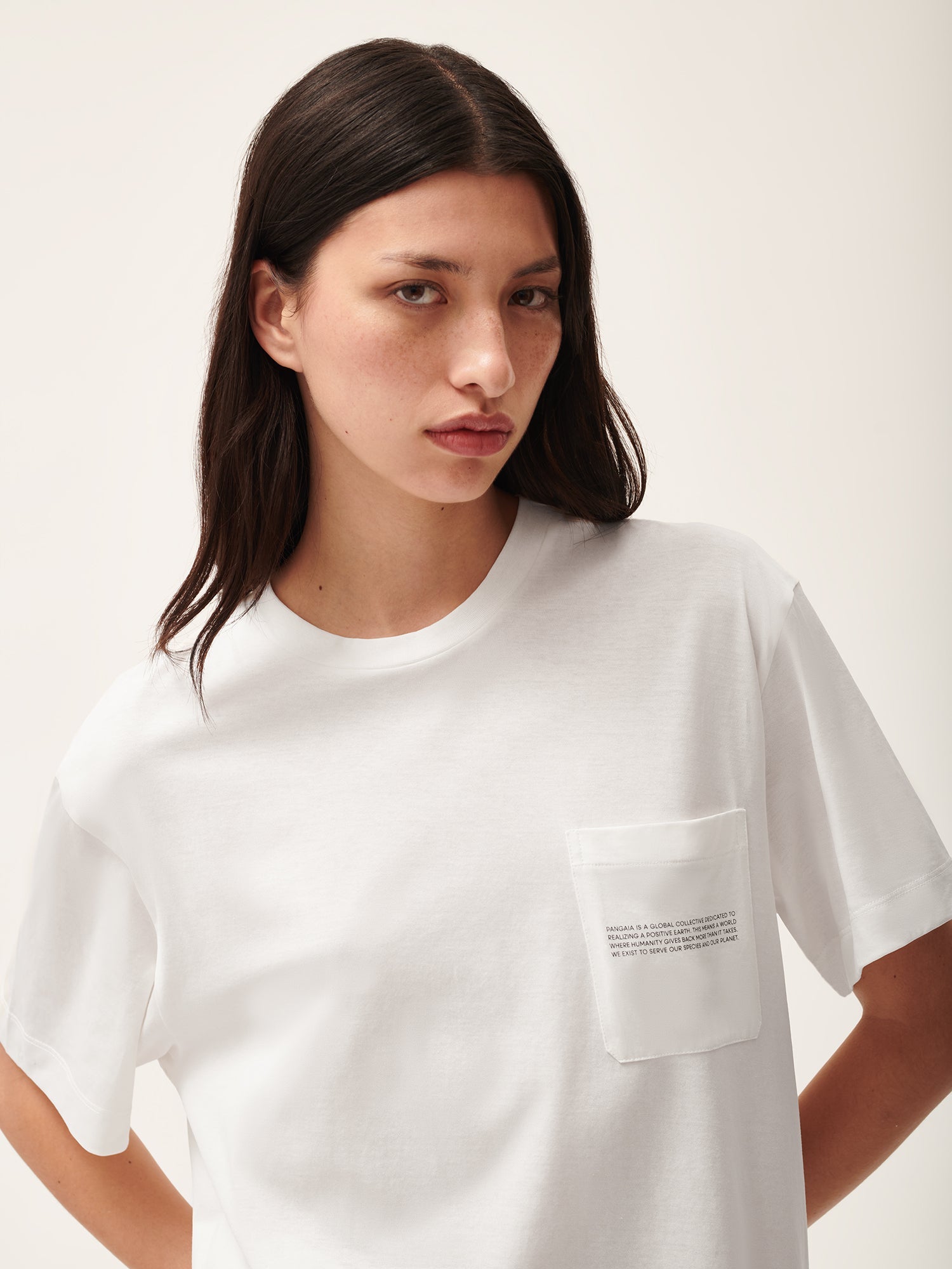 365_Lightweight_Pocket_T-Shirt_Off_White_female-3