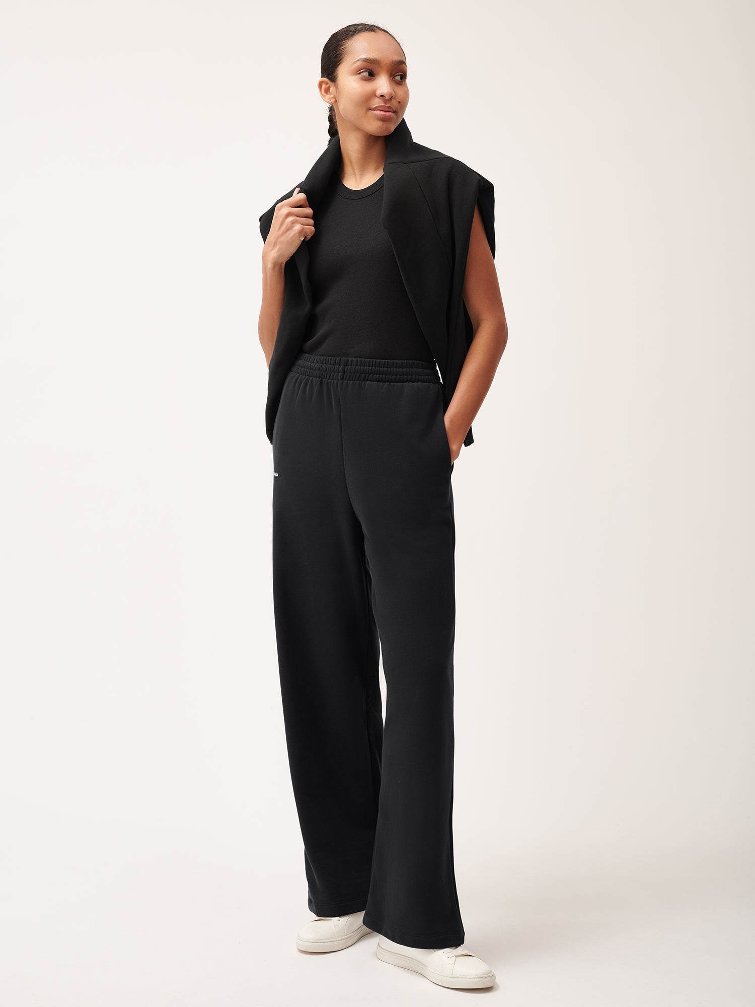 365_Midweight_Straight_Leg_Track_Pants_Black_female-1