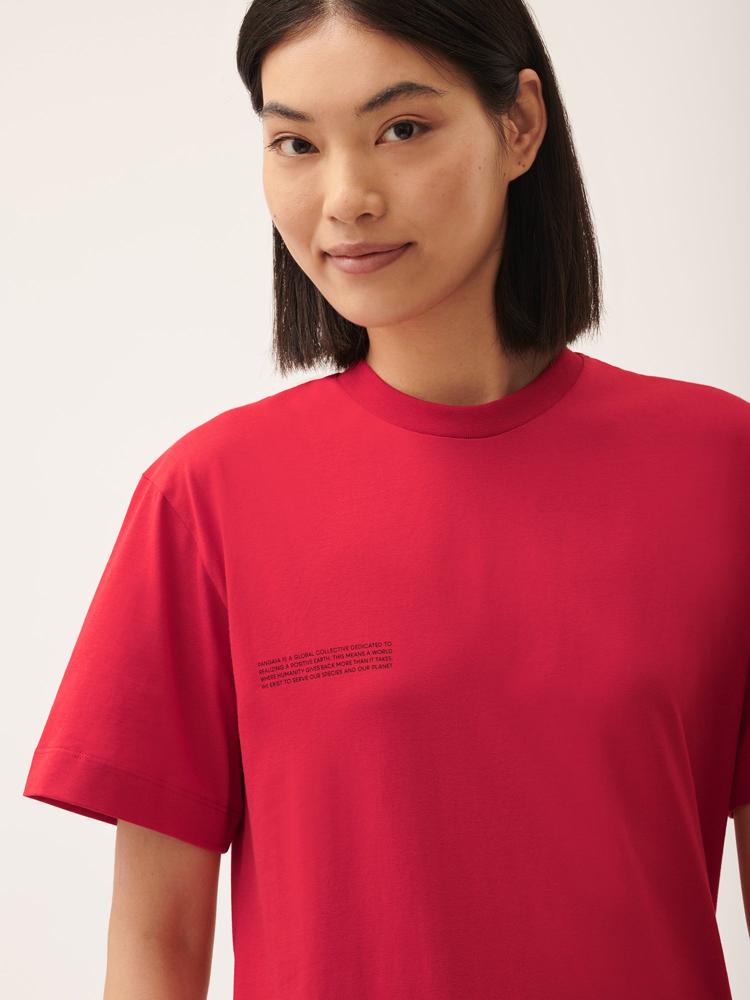 365_Midweight_T-shirt_Red_female-2