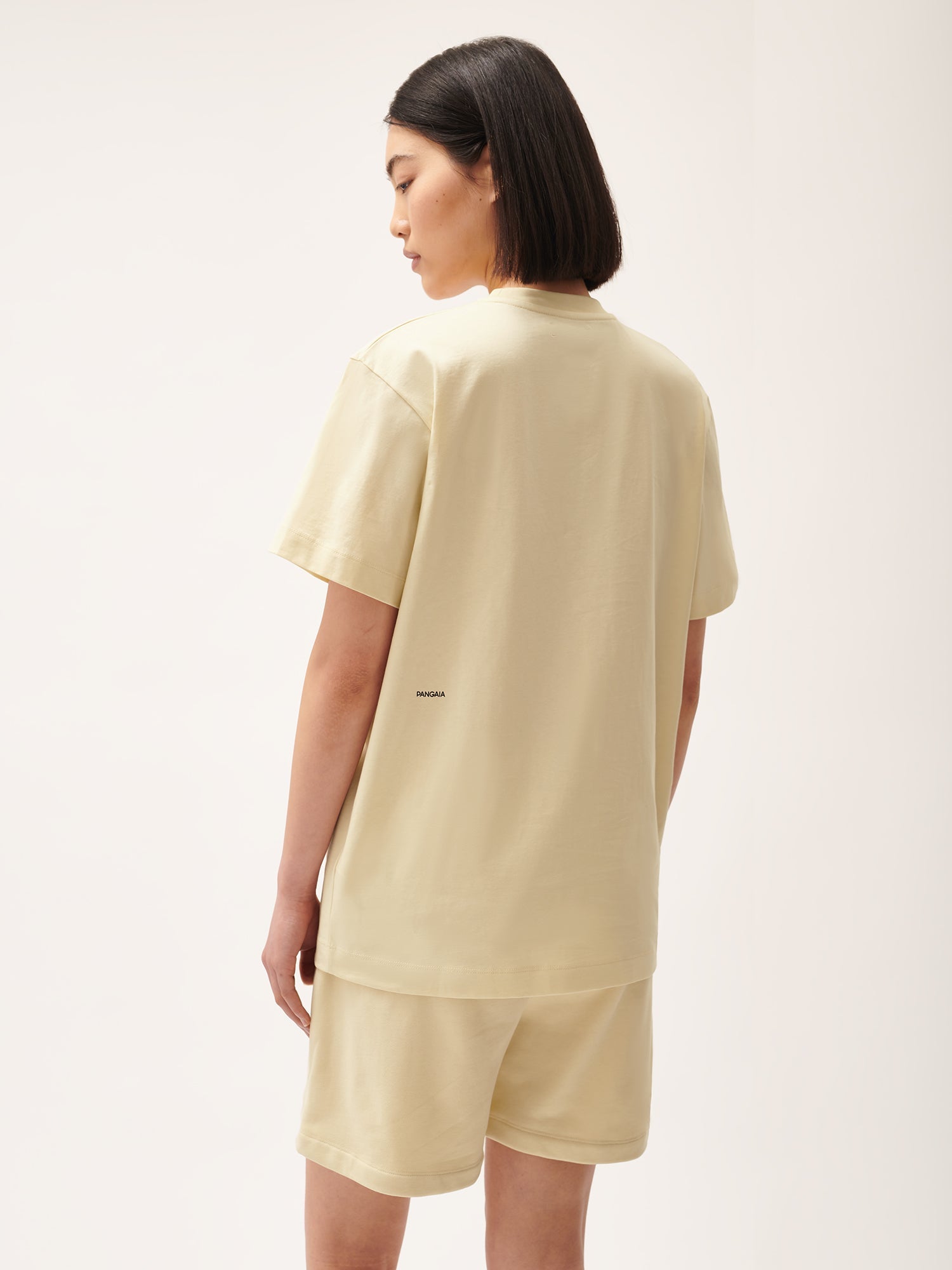 365_Organic_Cotton_T-Shirt_Travertine_Beige_female-2