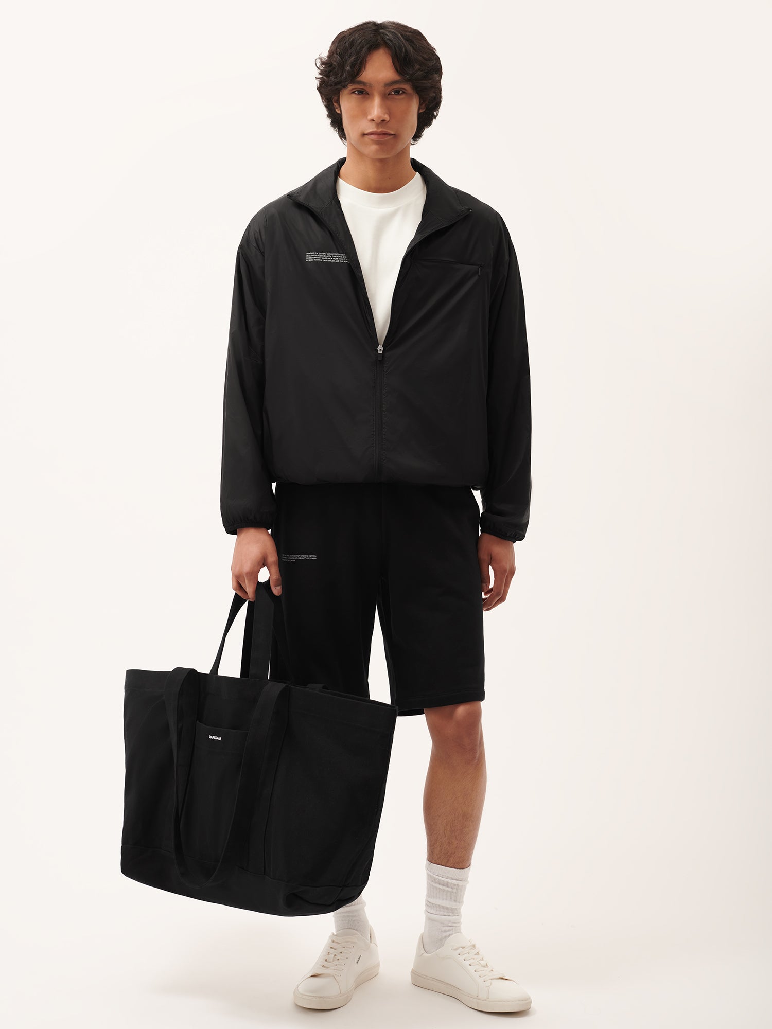 365_Oversized_Tote_Bag_Black_Male