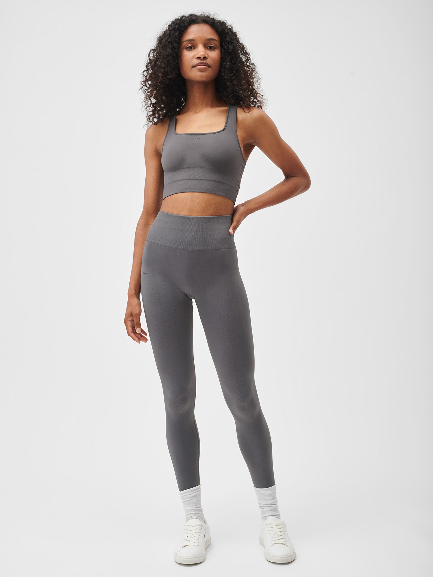 Activewear-3.1-Womens-Motion-Leggings-Volcanic-Grey-Model-1