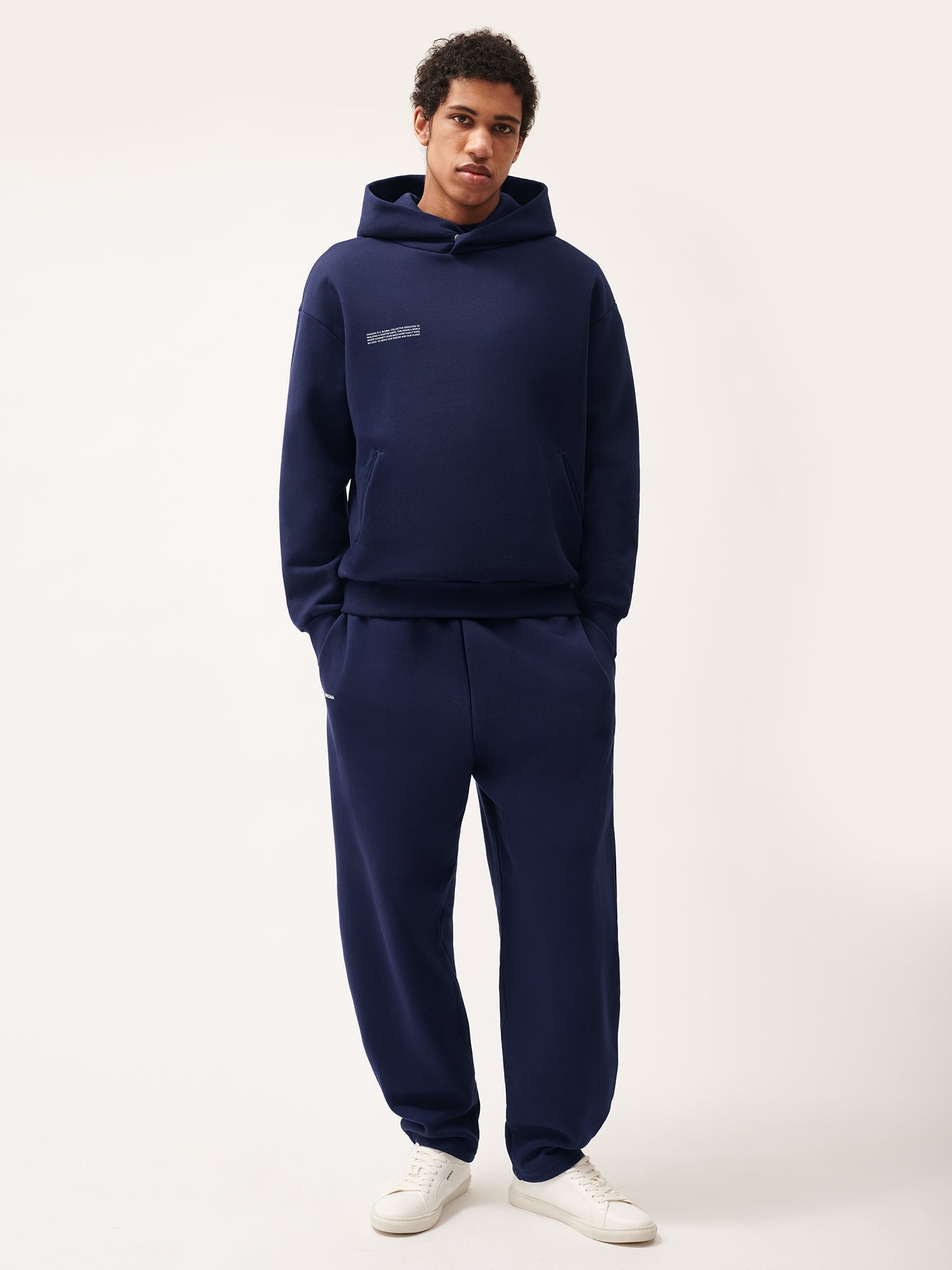 DNA_Barrel_Leg_Trackpants_Navy_Male-1