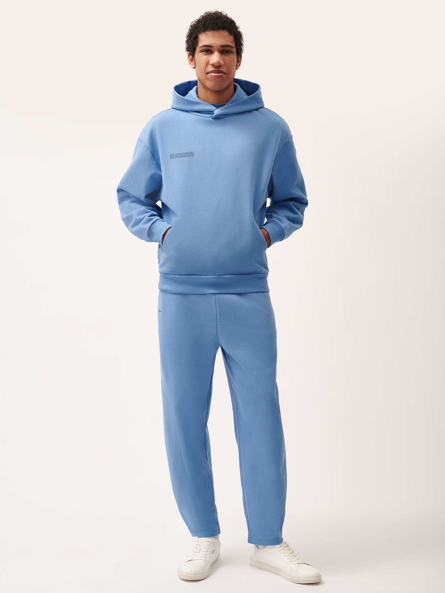 DNA_Barrel_Leg_Trackpants_Summit_Blue_Male-1