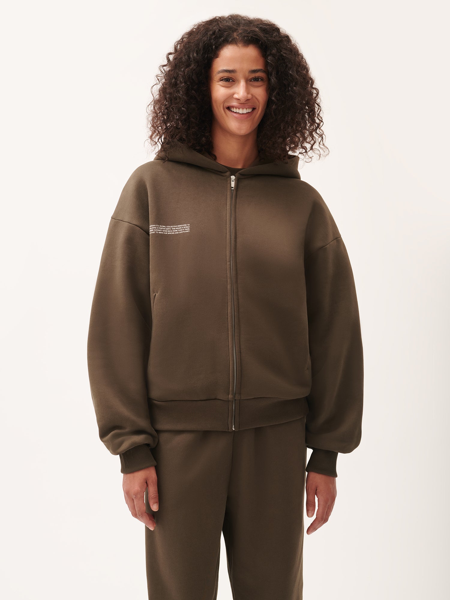 DNA_Heavyweight_Zipped_Hoodie_Cacoa_Brown_female-1