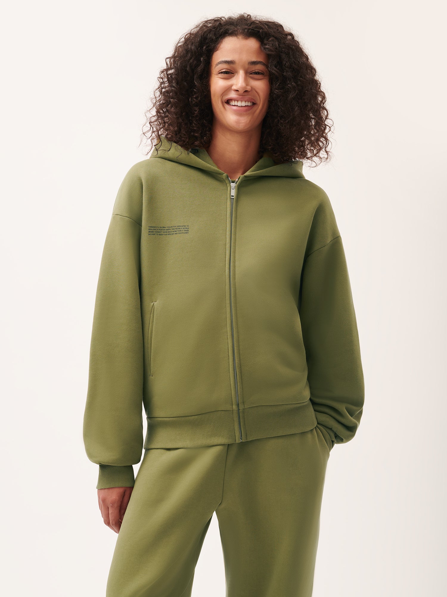 DNA_Heavyweight_Zipped_Hoodie_Highland_Green_female