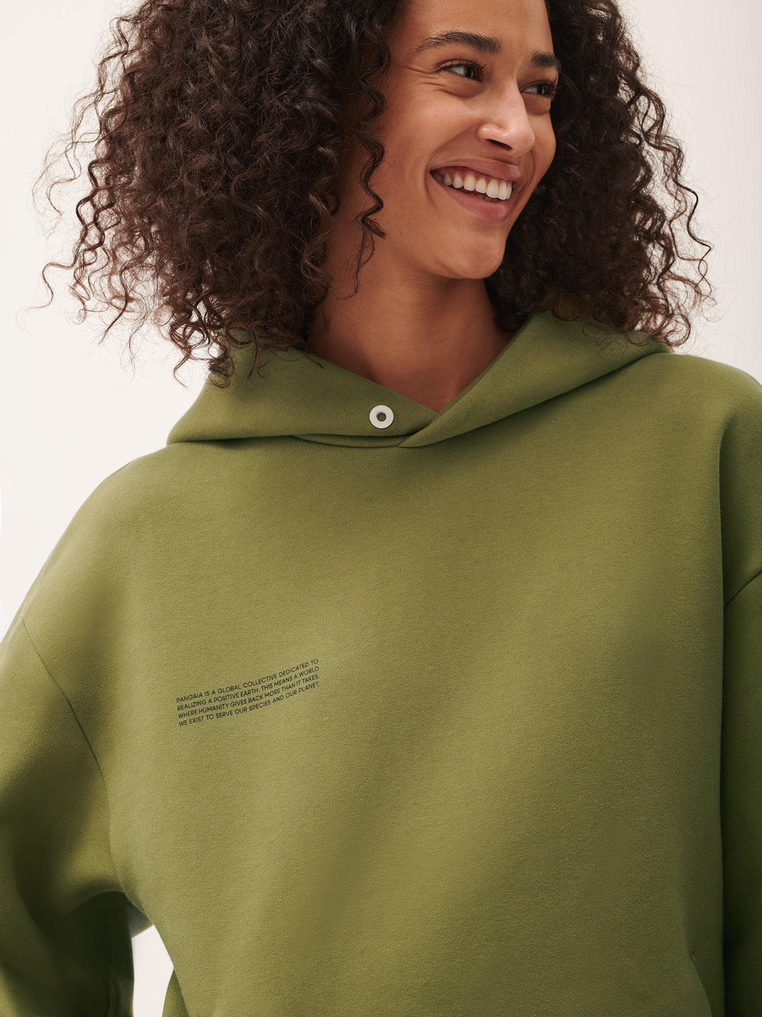 DNA_Hoodie_Highland_Green_female-3