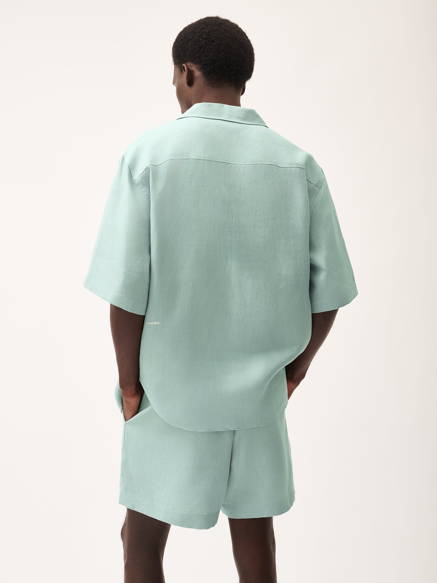 DNA_Linen_Camp_Collar_Shirt_Eucalyptus_Blue_Male-2