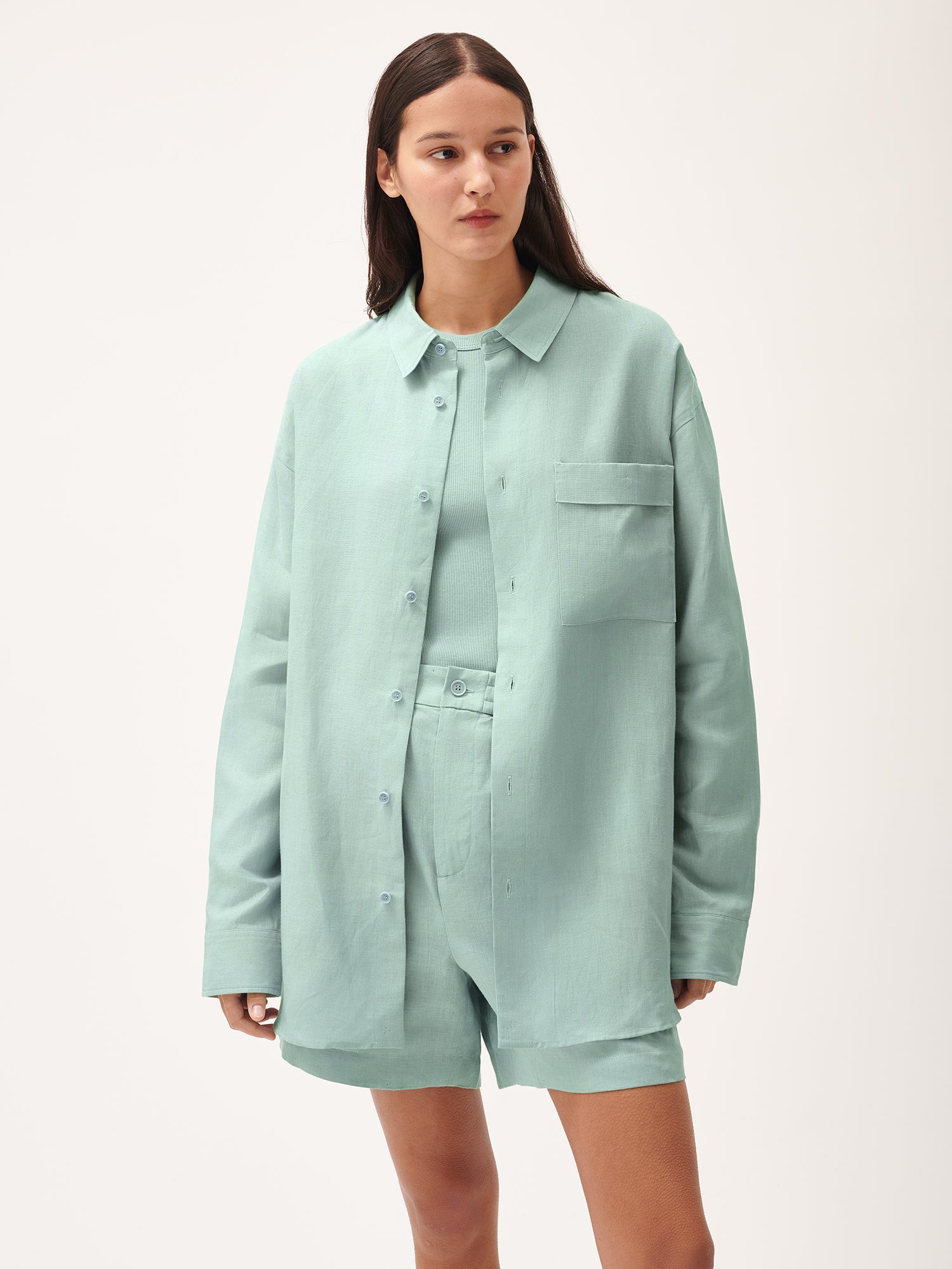 DNA_Linen_Collared_Long_Sleeve_Shirt_Eucalyptus_Blue_female-6