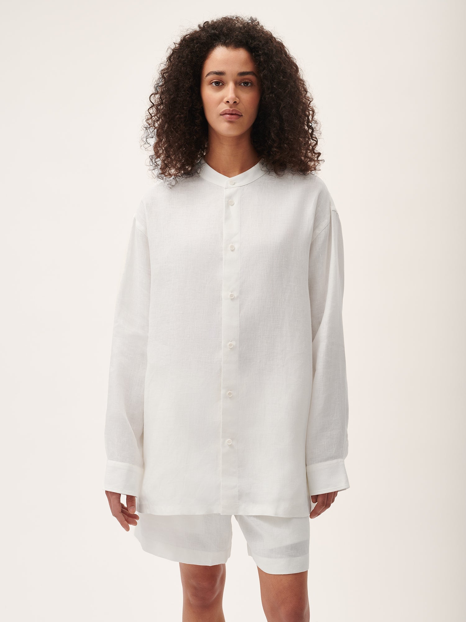  Analyzing image     DNA_Linen_Mandarin_Collar_Long_Sleeve_Shirt_Off_White_female-1