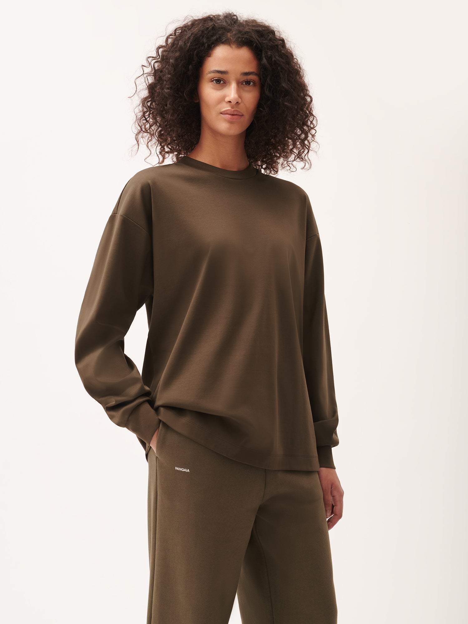 DNA_Long_Sleeve_T-Shirt_Cacoa_Brown_female-1