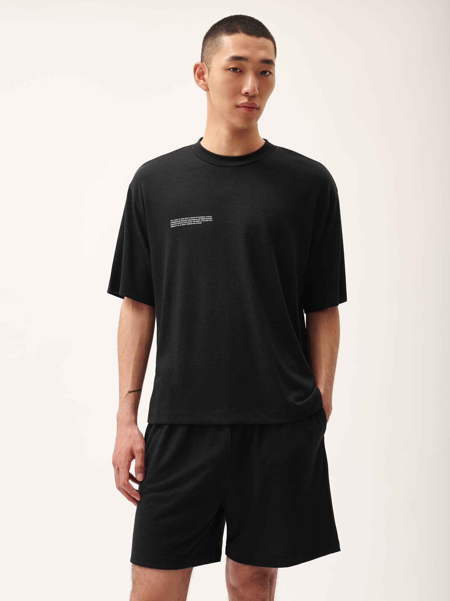 FRUTFIBER__T-shirt_Black_Male-1