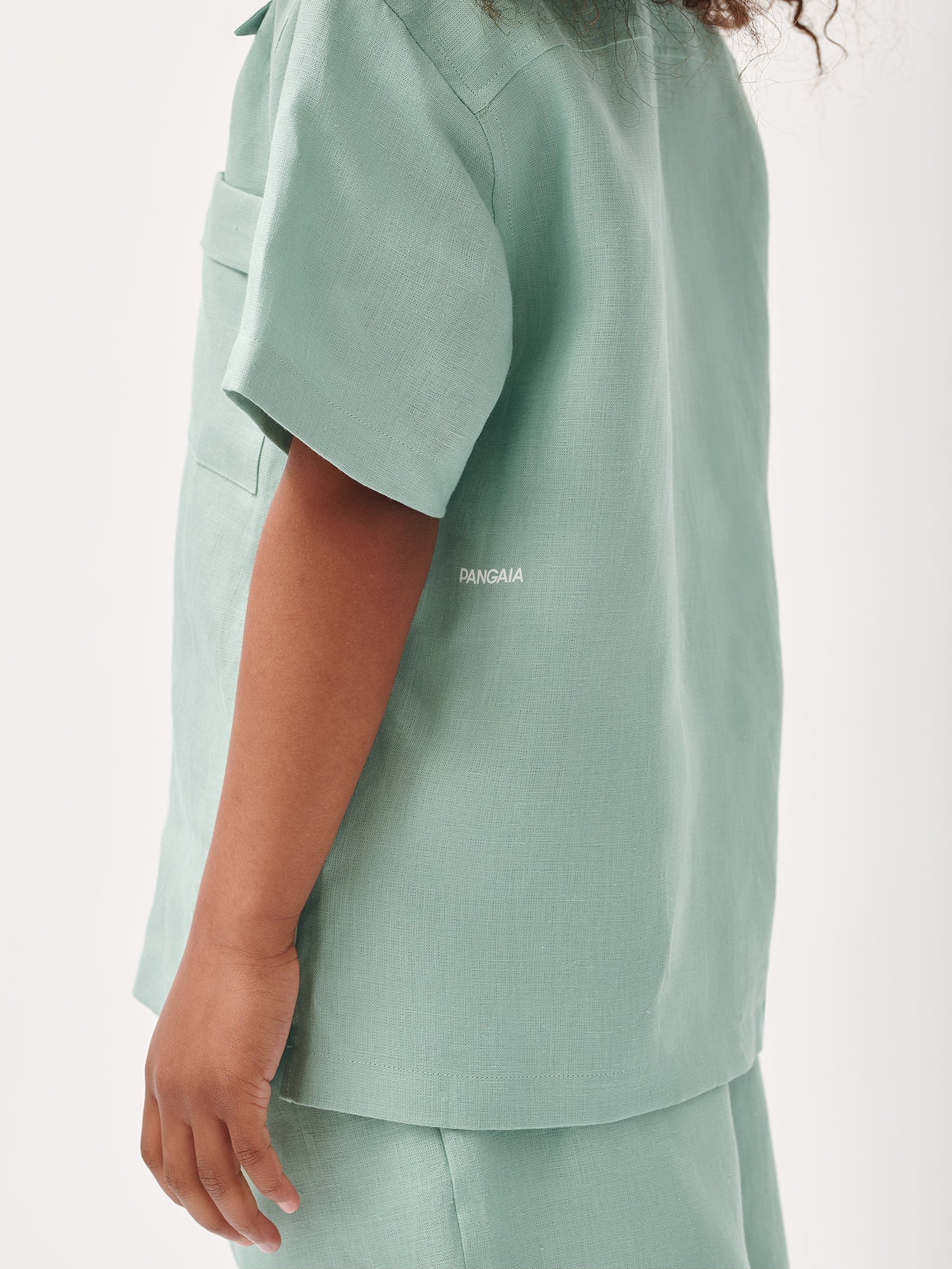  Analyzing image     Kid_s_DNA_Linen_Camp_Collared_Shirt_Eucalyptus_Blue-3