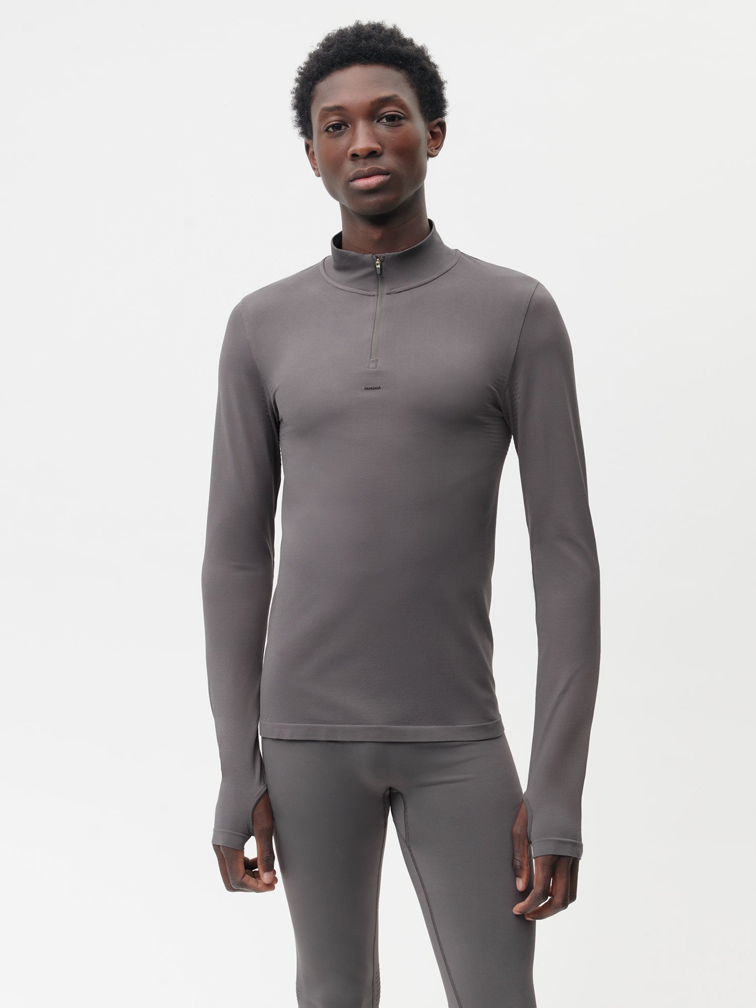 Activewear-3.1-Seamless-Half-Zip-Top-Volcanic-Grey-Male-1
