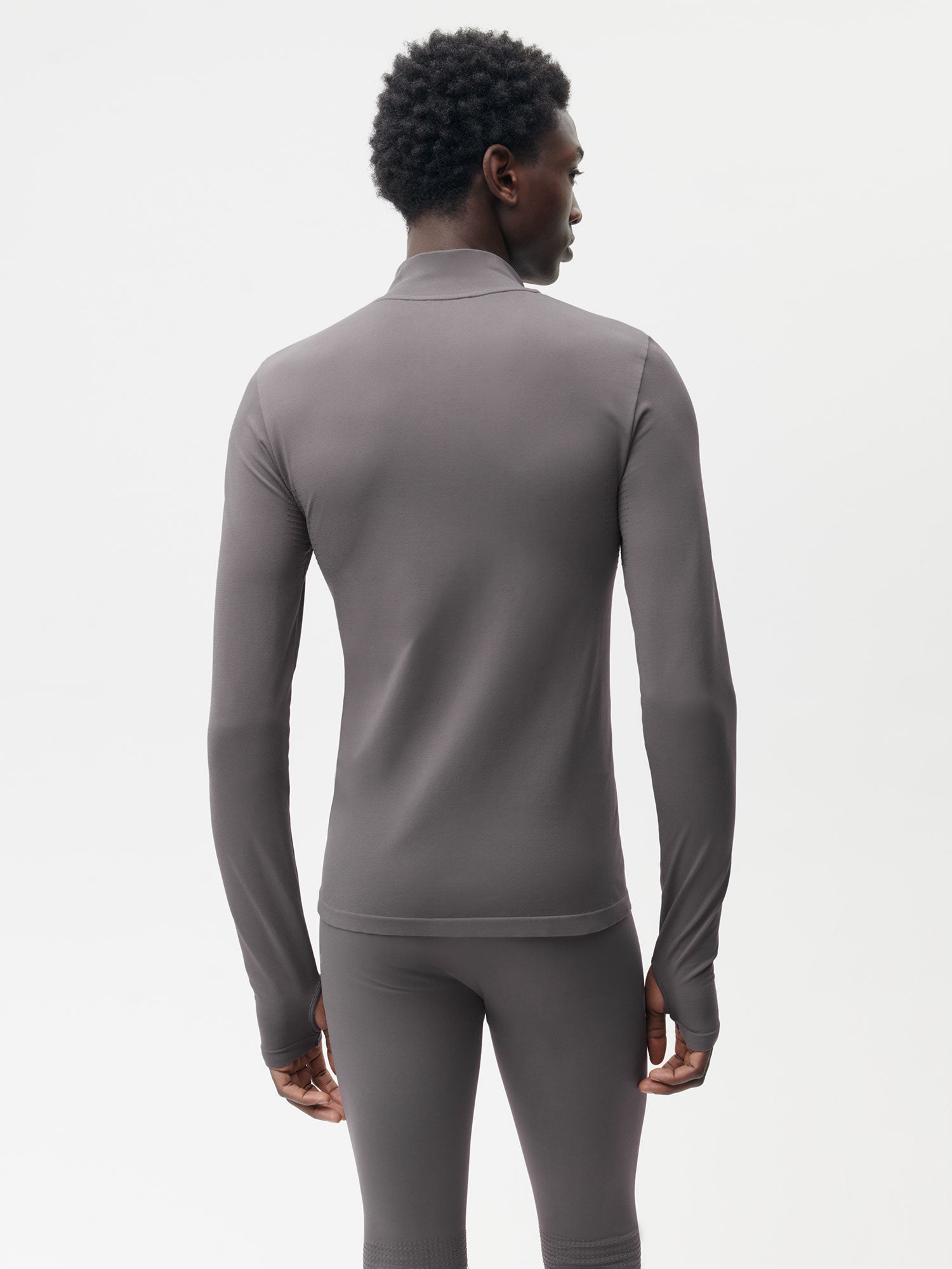 Activewear-3.1-Seamless-Half-Zip-Top-Volcanic-Grey-Male-2
