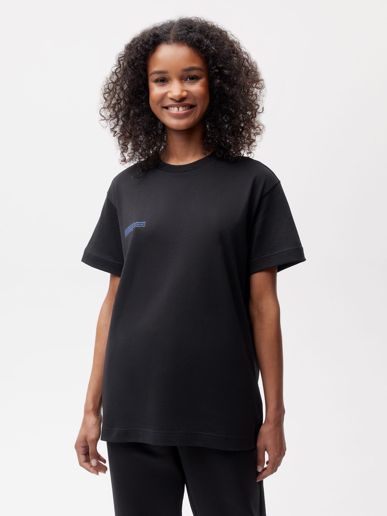 In-Conversion-Cotton-T-Shirt-Black-Female-1