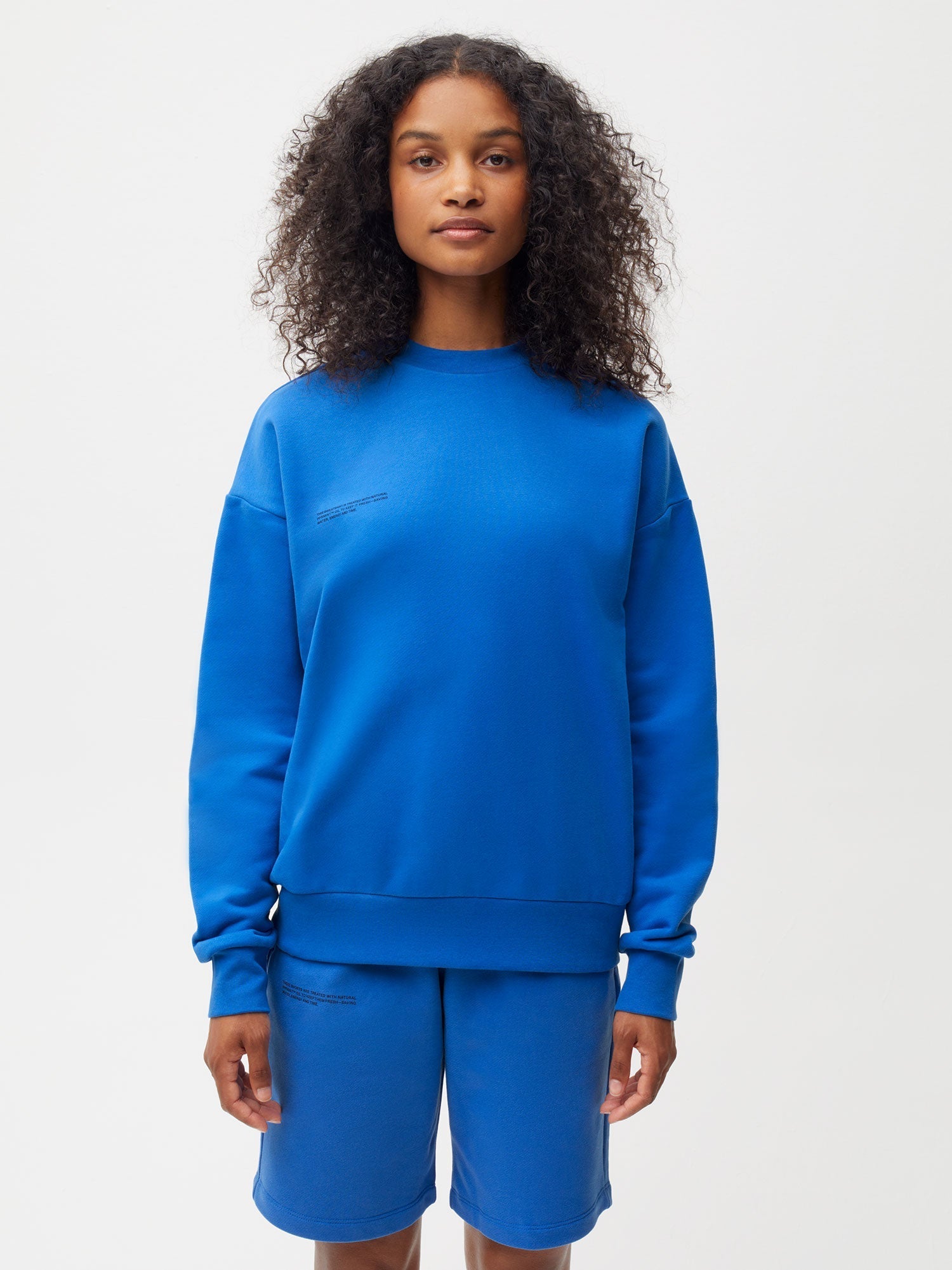 Organic-Cotton-Sweatshirt-Cobalt-Blue-Model-Female-1