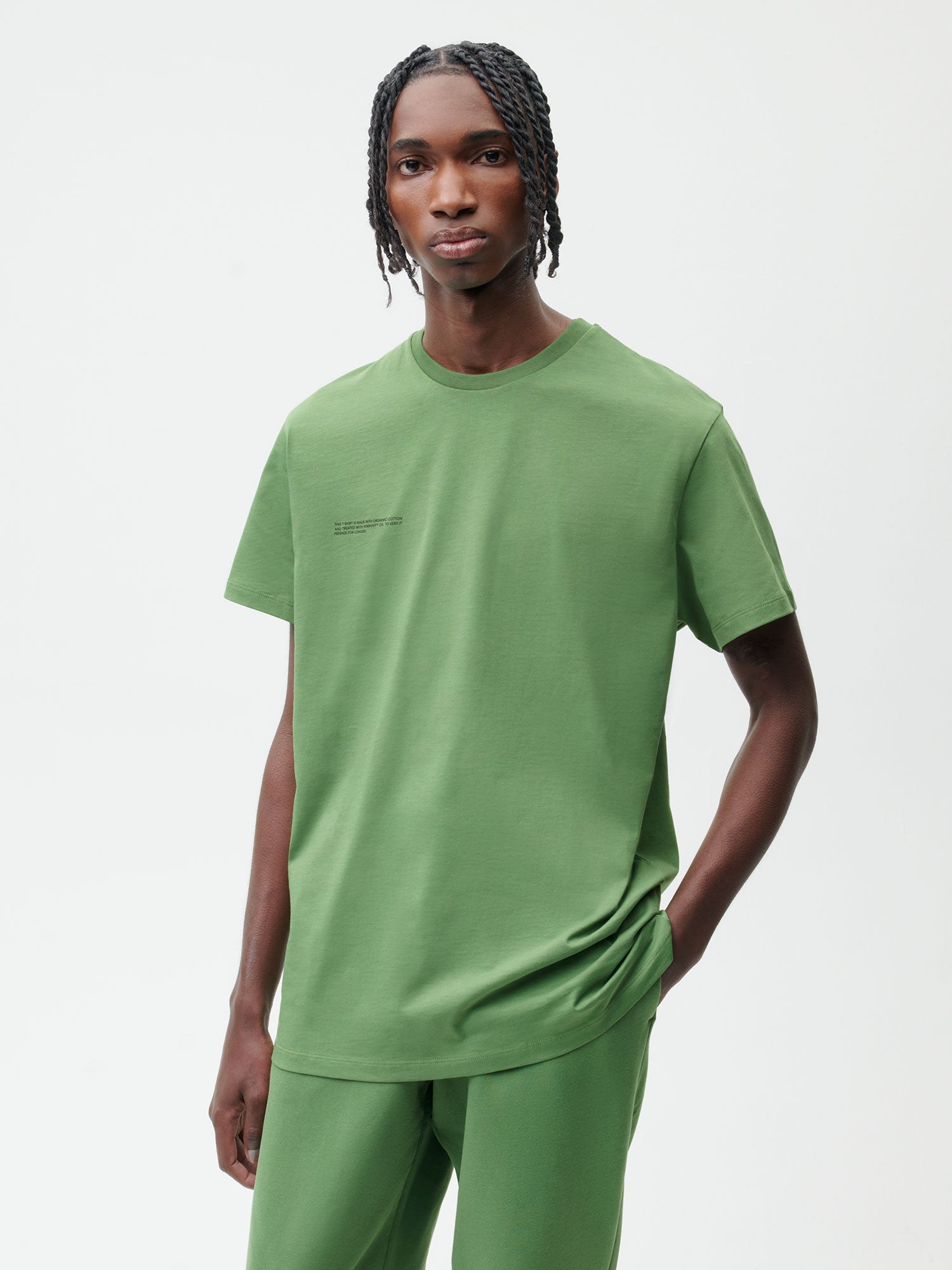 Organic-Cotton-T-Shirt-Stem-Green-Male-1
