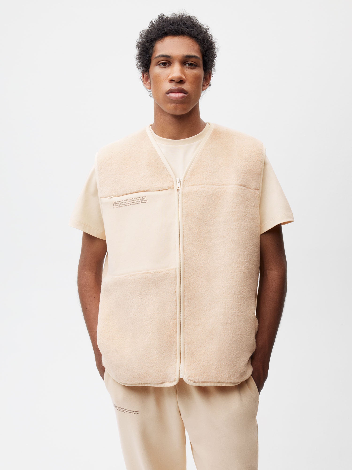 Recycled Wool Fleece Gilet—sand male
