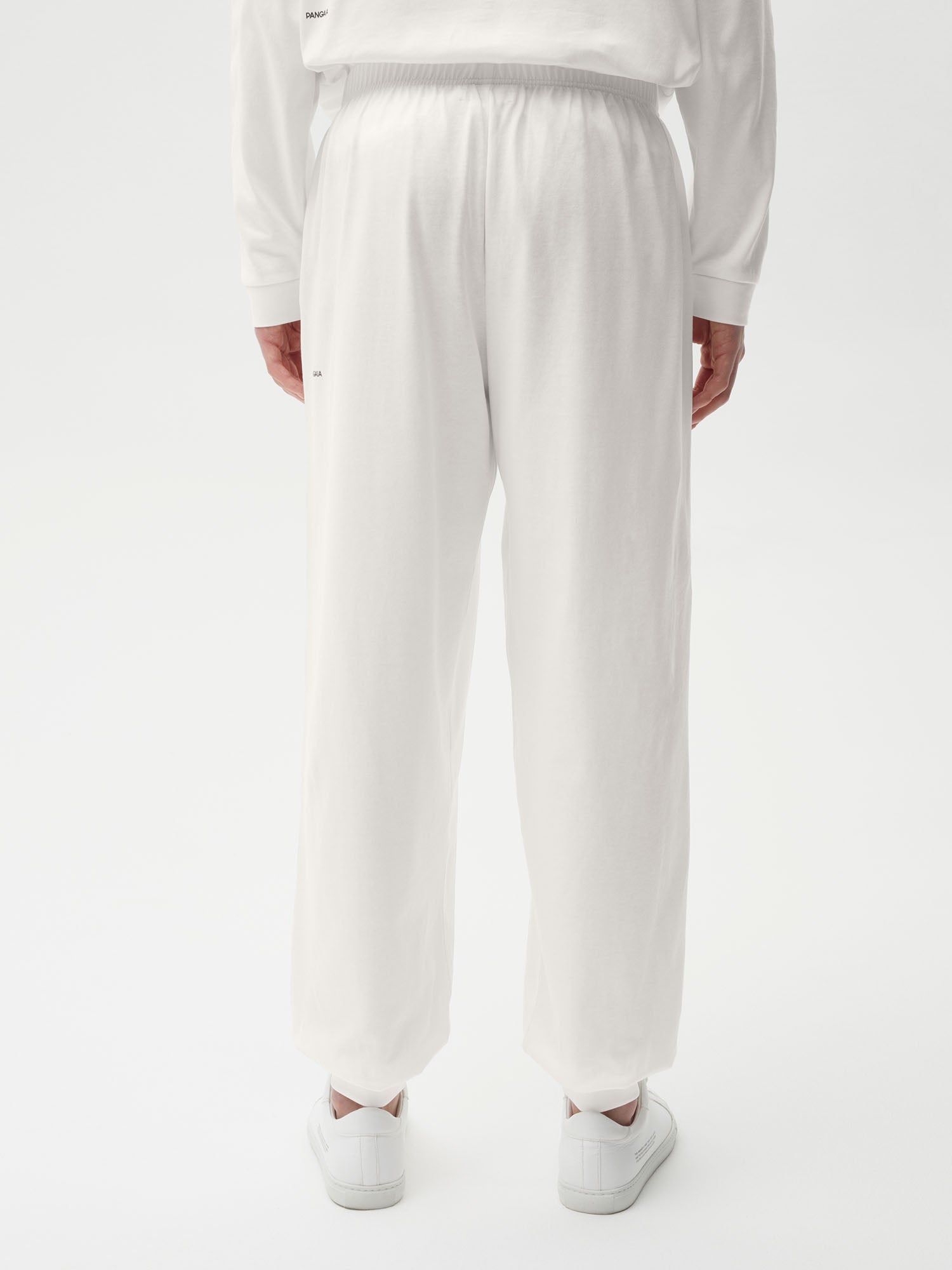 Seaweed Fiber Loungewear Track Pants Off White  Model